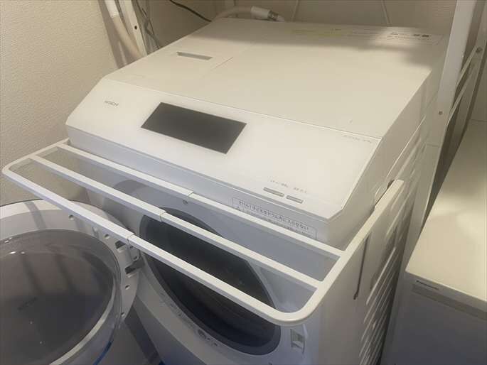 【らくメンテ】が乾かない！新宿区でのドラム式洗濯機(日立BD-STX130J)分解掃除事例
