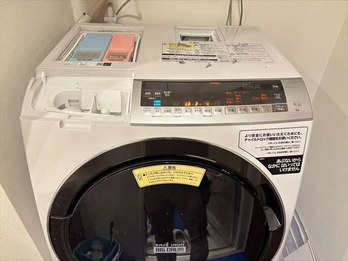 【引越し前のメンテナンス】葛飾区でのドラム式洗濯機(日立BD-SX110E)分解掃除事例
