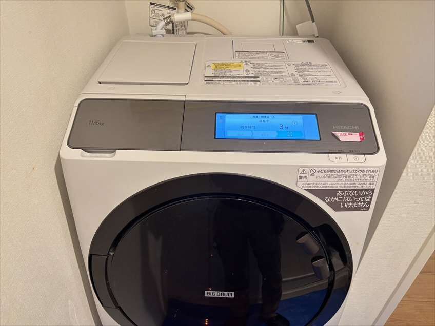 【長期保管前のメンテナンス】世田谷区でのドラム式洗濯機(日立BD-STX110G)分解掃除事例