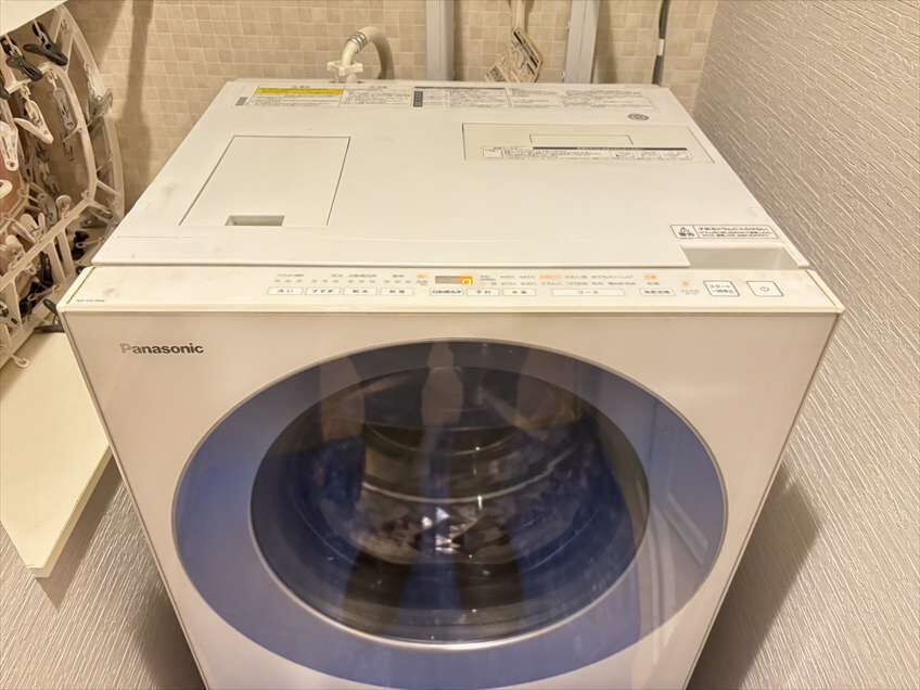 乾燥フィルターに埃が溜まらない？目黒区でのドラム式洗濯機(パナソニックNA-VG700)分解掃除事例