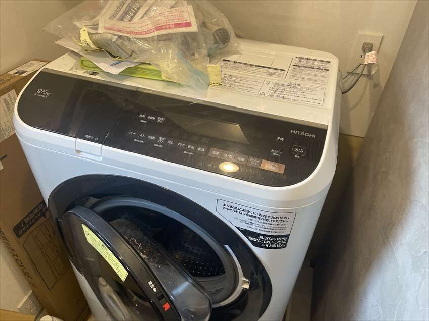 乾燥が終わらない!中央区でのエステサロン様のドラム式洗濯機(日立BD-NBK120E)分解掃除事例
