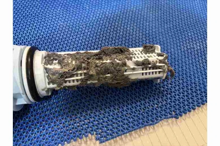    【東芝TW-127XH4】購入半年で異臭が… | 大田区でのドラム式洗濯機分解掃除事例   