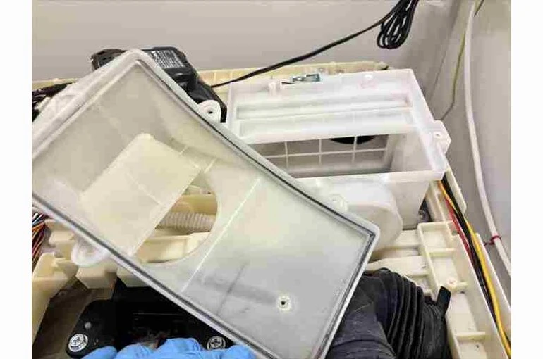    乾燥ダクト掃除はプロにお任せ！シャープ製ドラム式洗濯機分解クリーニング【練馬区】   