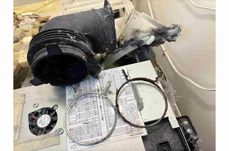    乾燥ダクト掃除はプロにお任せ！シャープ製ドラム式洗濯機分解クリーニング【練馬区】   