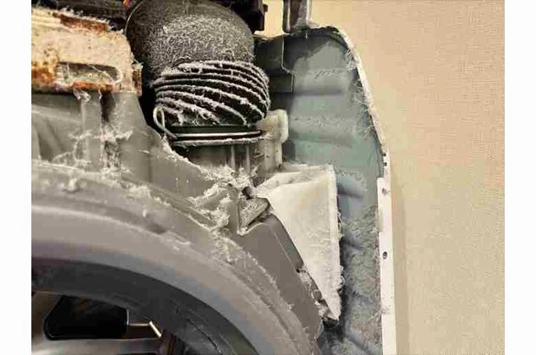    乾燥経路の掃除で失敗？注意点とパナソニック製ドラム式洗濯機の分解掃除事例【千代田区】   
