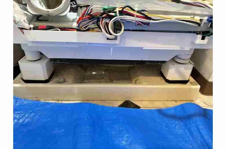    ドラム式洗濯機の【かさ上げ台】設置と分解クリーニング同時施工レポート【目黒区】   