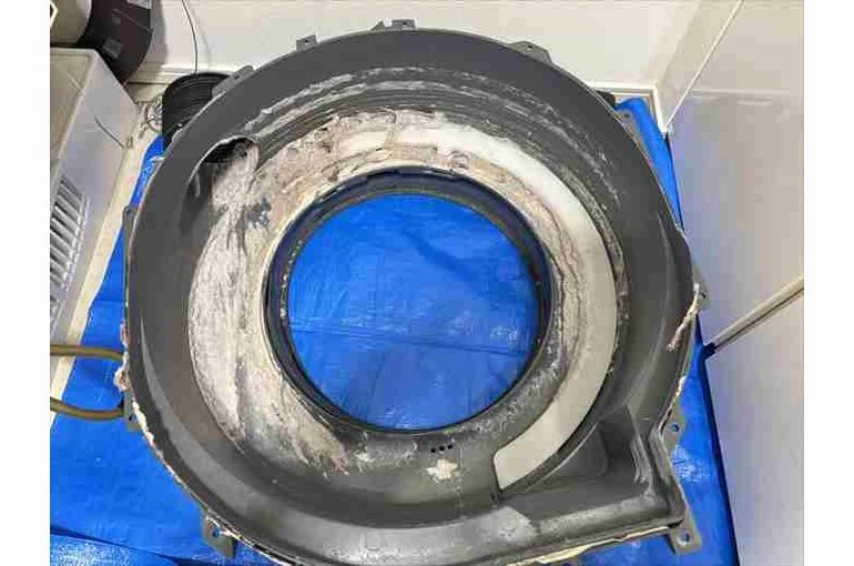    【歯ブラシ落下・回収事例】江戸川区での東芝製ドラム式洗濯機(TW-127XP1)分解掃除   