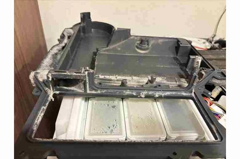    アルミフィン掃除はプロにお任せ | パナソニック製ドラム式洗濯機分解掃除事例【葛飾区】   