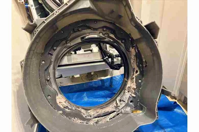    ゴミ取りフィルターの目詰まり注意！ドラム式洗濯機(パナソニックNA-VG1500R)分解掃除事例【北区】   